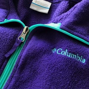 Columbia sweater